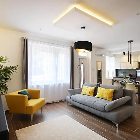 Zora Apartman Eger Exterior photo