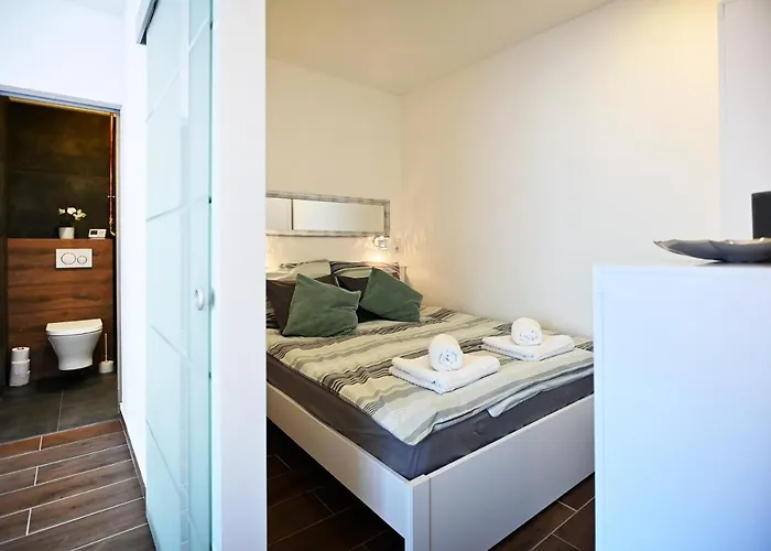 Zora Apartman