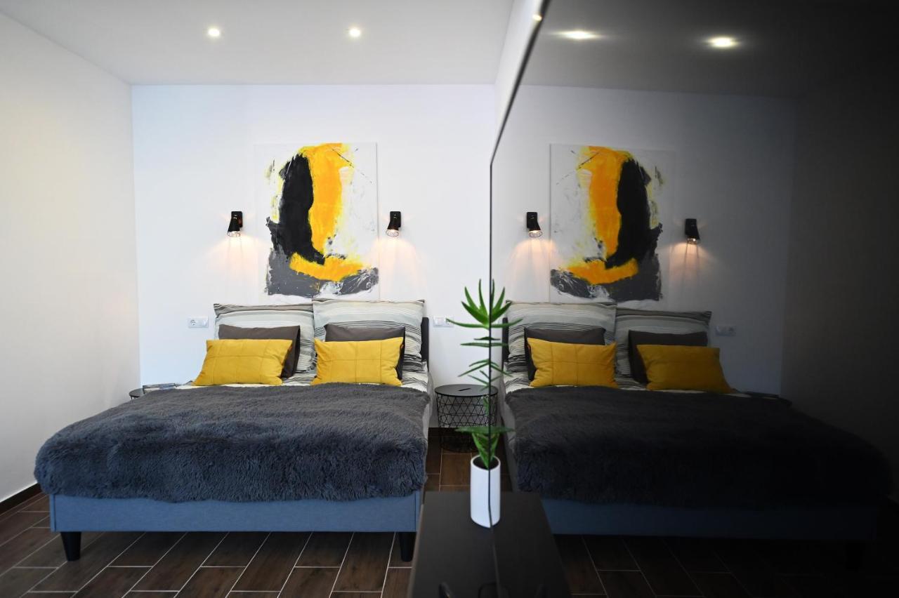 Apartment Zora Eger